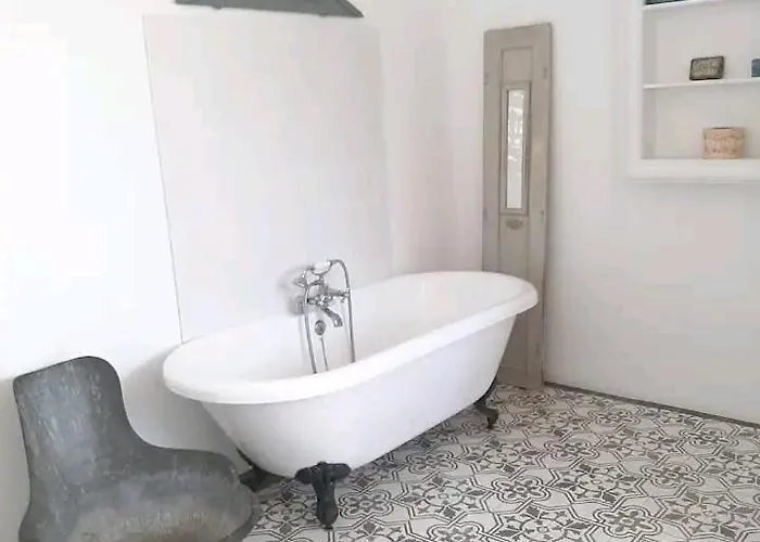 Chateau Fongiras 11 Personnes Medoc Saint-Germain-dʼEsteuil